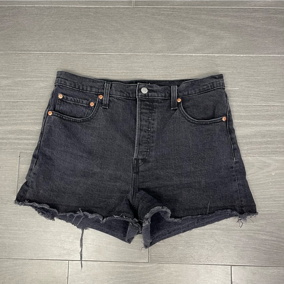 Levi’s Premium Ribcage Denim Shorts Washed Black Bayou High Waisted Plus Size 32 - Picture 13 of 16